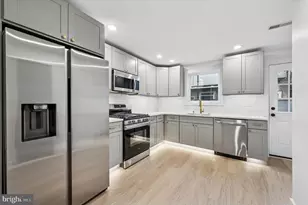 2334 S Warnock St, Philadelphia, PA 19148 - Photo 7