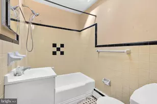 5819 Harbison Ave, Philadelphia, PA 19135 - Photo 11