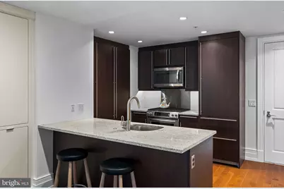 130 S 18th Street #402, Philadelphia, PA 19103 - Photo 5