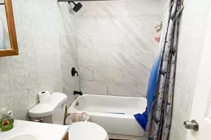 2108 S 7th St, Philadelphia, PA 19148 - Photo 21