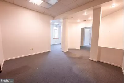 2708 Commerce Way #203, Philadelphia, PA 19154 - Photo 7