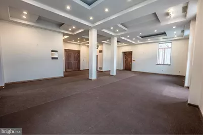 2708 Commerce Way #401, Philadelphia, PA 19154 - Photo 3