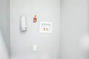 6037 Elmwood Ave, Philadelphia, PA 19142 - Photo 9