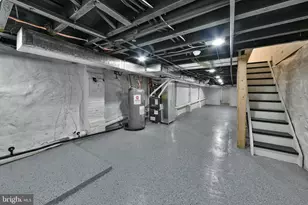 1828 S 5th St, Philadelphia, PA 19148 - Photo 25