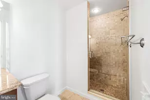 315 New St, Philadelphia, PA 19106 - Photo 13