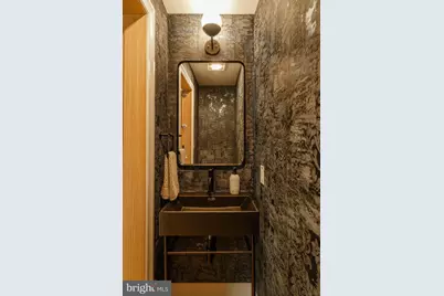 2104 Naudain Street, Philadelphia, PA 19146 - Photo 17