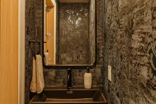 2104 Naudain St, Philadelphia, PA 19146 - Photo 17