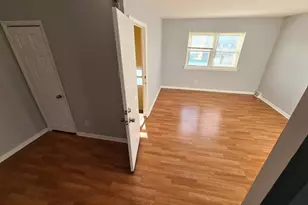 9411 Lansford St, Philadelphia, PA 19114 - Photo 3