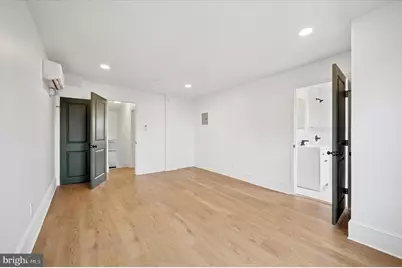 1637 W Girard Avenue #4, Philadelphia, PA 19130 - Photo 9