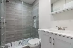 2437 W Thompson St, Philadelphia, PA 19121 - Photo 15