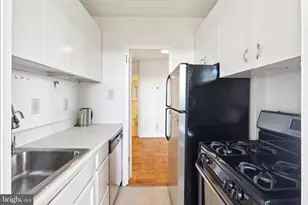 2601 Pennsylvania Ave, Philadelphia, PA 19130 - Photo 5