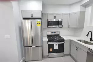 2013 S Croskey St, Philadelphia, PA 19145 - Photo 5