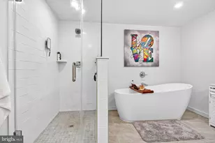 7019 Pipers Glen Wy, Philadelphia, PA 19119 - Photo 31