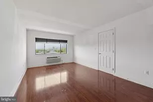 200 Lombard St, Philadelphia, PA 19147 - Photo 13