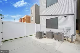 2209 N 7th St, Philadelphia, PA 19133 - Photo 15