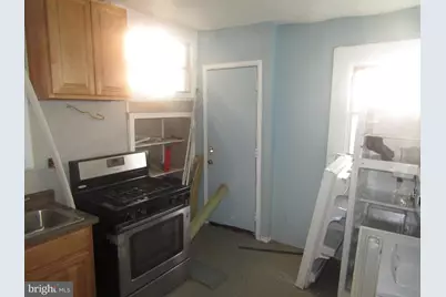 1827 W Rockland Street, Philadelphia, PA 19141 - Photo 9