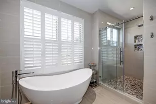 158 Kalos St, Philadelphia, PA 19128 - Photo 15