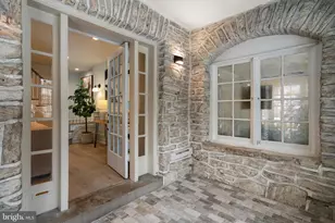 229 W Gorgas Ln, Philadelphia, PA 19119 - Photo 41