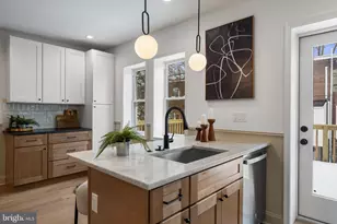 229 W Gorgas Ln, Philadelphia, PA 19119 - Photo 17