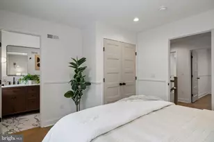 229 W Gorgas Ln, Philadelphia, PA 19119 - Photo 23