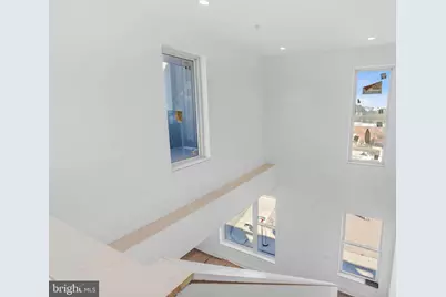 652 Fairmount Avenue, Philadelphia, PA 19123 - Photo 9