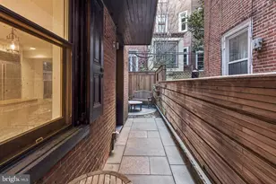 2221 Locust St, Philadelphia, PA 19103 - Photo 23