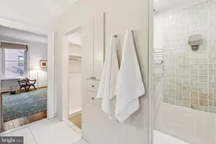 2221 Locust St, Philadelphia, PA 19103 - Photo 47