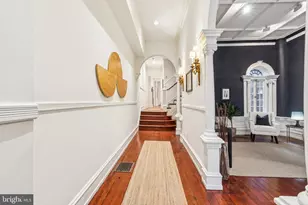 2221 Locust St, Philadelphia, PA 19103 - Photo 25