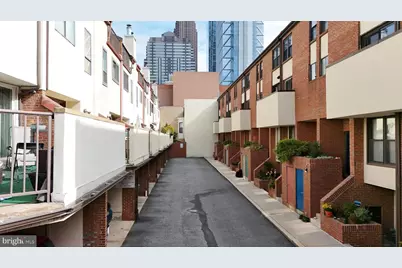 2033 Arch Street #DR5L, Philadelphia, PA 19103 - Photo 3