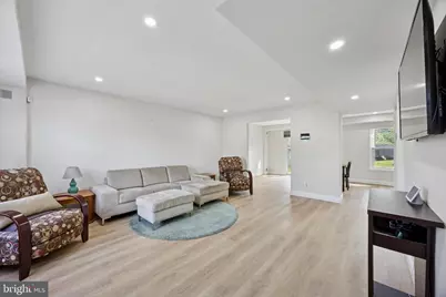 8210 Buist Avenue, Philadelphia, PA 19153 - Photo 5