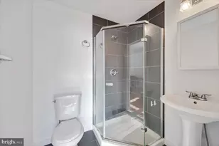 1322 N 15th St, Philadelphia, PA 19121 - Photo 9