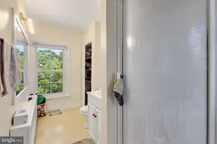 350 Green Ln, Philadelphia, PA 19128 - Photo 47