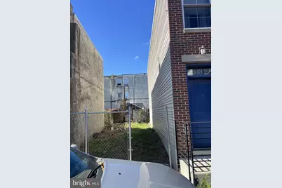 2010 N Darien Street, Philadelphia, PA 19122 - Photo 1