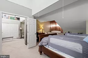 1 Academy Cir, Philadelphia, PA 19146 - Photo 29