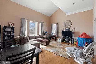 1 Academy Cir, Philadelphia, PA 19146 - Photo 11