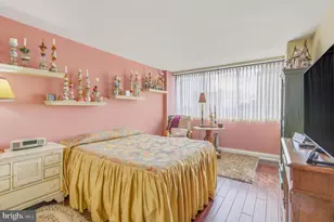 1326 Spruce St, Philadelphia, PA 19107 - Photo 25