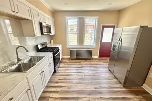 2038 S Dorrance St, Philadelphia, PA 19145 - Photo 5