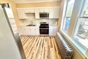 2038 S Dorrance St, Philadelphia, PA 19145 - Photo 7