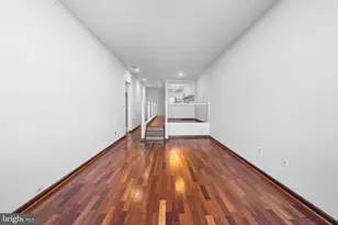 315 New St, Philadelphia, PA 19106 - Photo 15