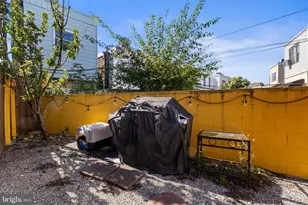 1110 W Moyamensing Ave, Philadelphia, PA 19148 - Photo 13