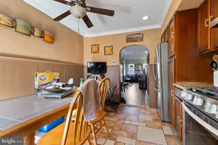 1110 W Moyamensing Ave, Philadelphia, PA 19148 - Photo 9