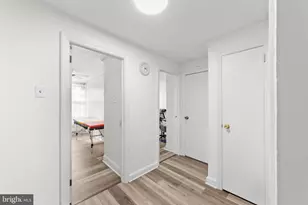 1314 Farrington Rd, Philadelphia, PA 19151 - Photo 9