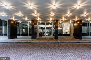 604-36 S Washington Square, Philadelphia, PA 19106 - Photo 19