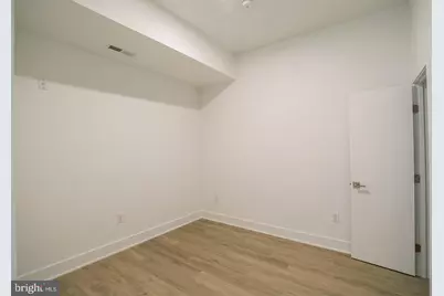 2201 Washington Avenue #UNIT 210, Philadelphia, PA 19146 - Photo 5