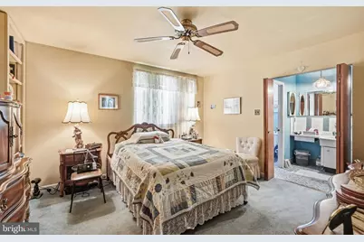 8900 Alton Street, Philadelphia, PA 19115 - Photo 19