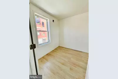 240 W Glenwood Avenue, Philadelphia, PA 19140 - Photo 11