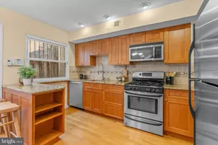 729 S 11th St, Philadelphia, PA 19147 - Photo 9