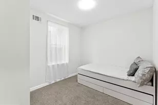 1923 N 20th St, Philadelphia, PA 19121 - Photo 11