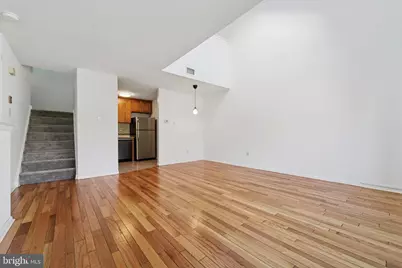 855 N 28th Street #B, Philadelphia, PA 19130 - Photo 3