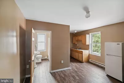 301 W York Street, Philadelphia, PA 19133 - Photo 7